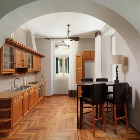 Liston's Apartment Corfu (city)