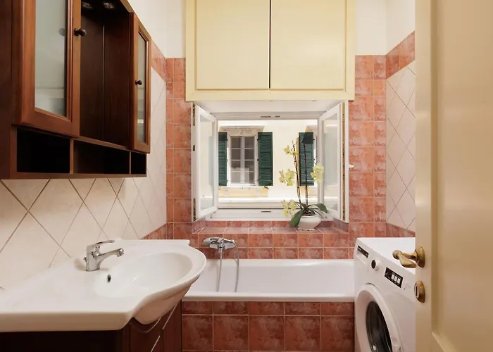 Liston's * Corfu (city)