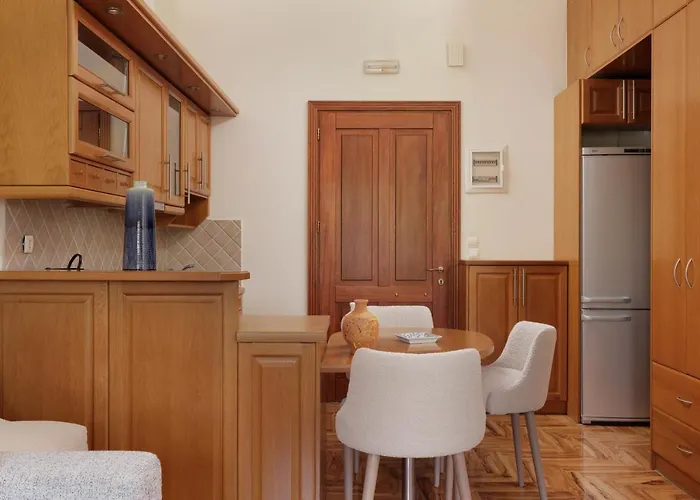 Liston's * Corfu (city)